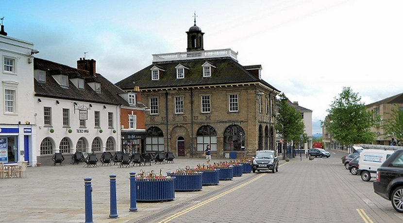Market Square, Warwick